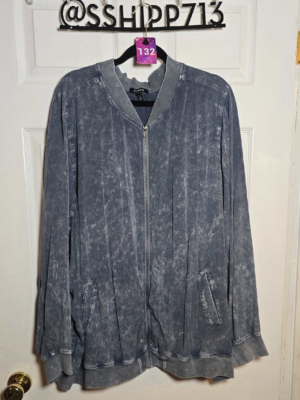 132 Torrid 6 6X Washed Gray Zip-Front Bomber Jacket Burnout Velvet Jacket